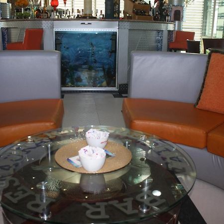 Hotel Bar Restaurant America Kukes Bagian luar foto