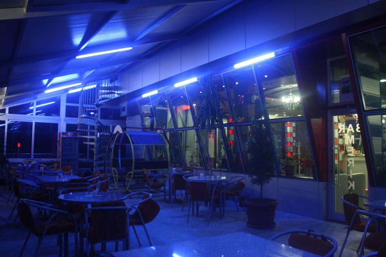 Hotel Bar Restaurant America Kukes Bagian luar foto