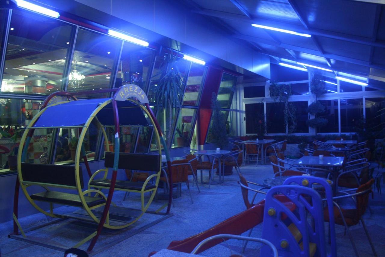 Hotel Bar Restaurant America Kukes Bagian luar foto
