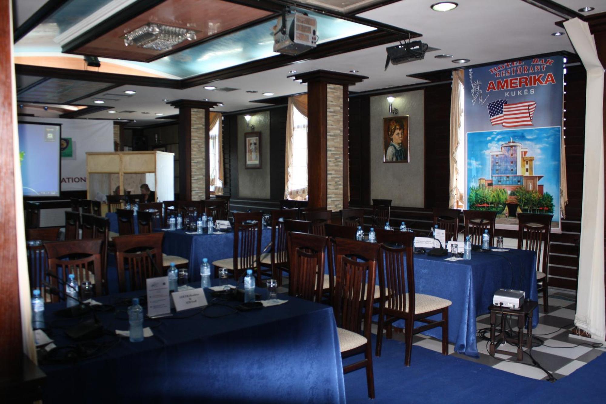 Hotel Bar Restaurant America Kukes Bagian luar foto